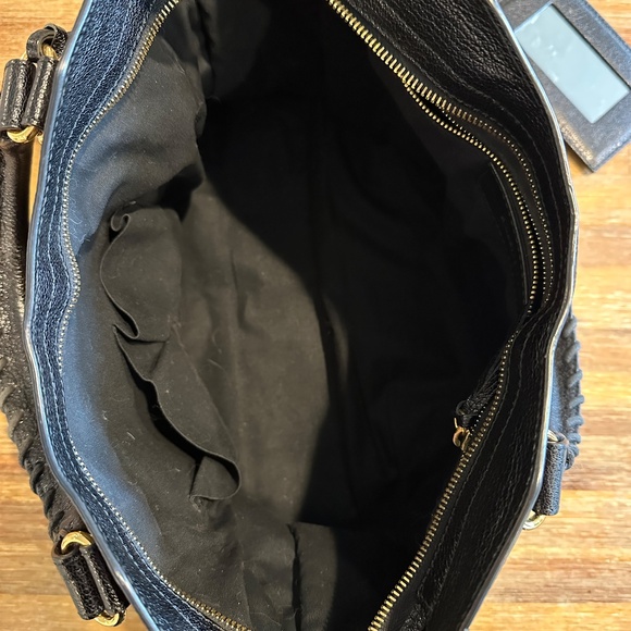 Balenciaga City Classic Metallic Edge Bag Medium Leather Black Gold Hardware - Picture 9 of 12